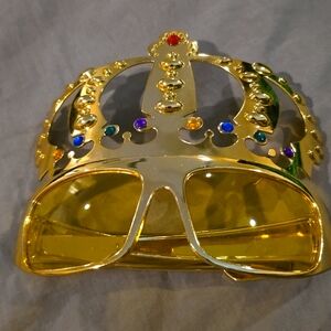Royal crown sunglasses